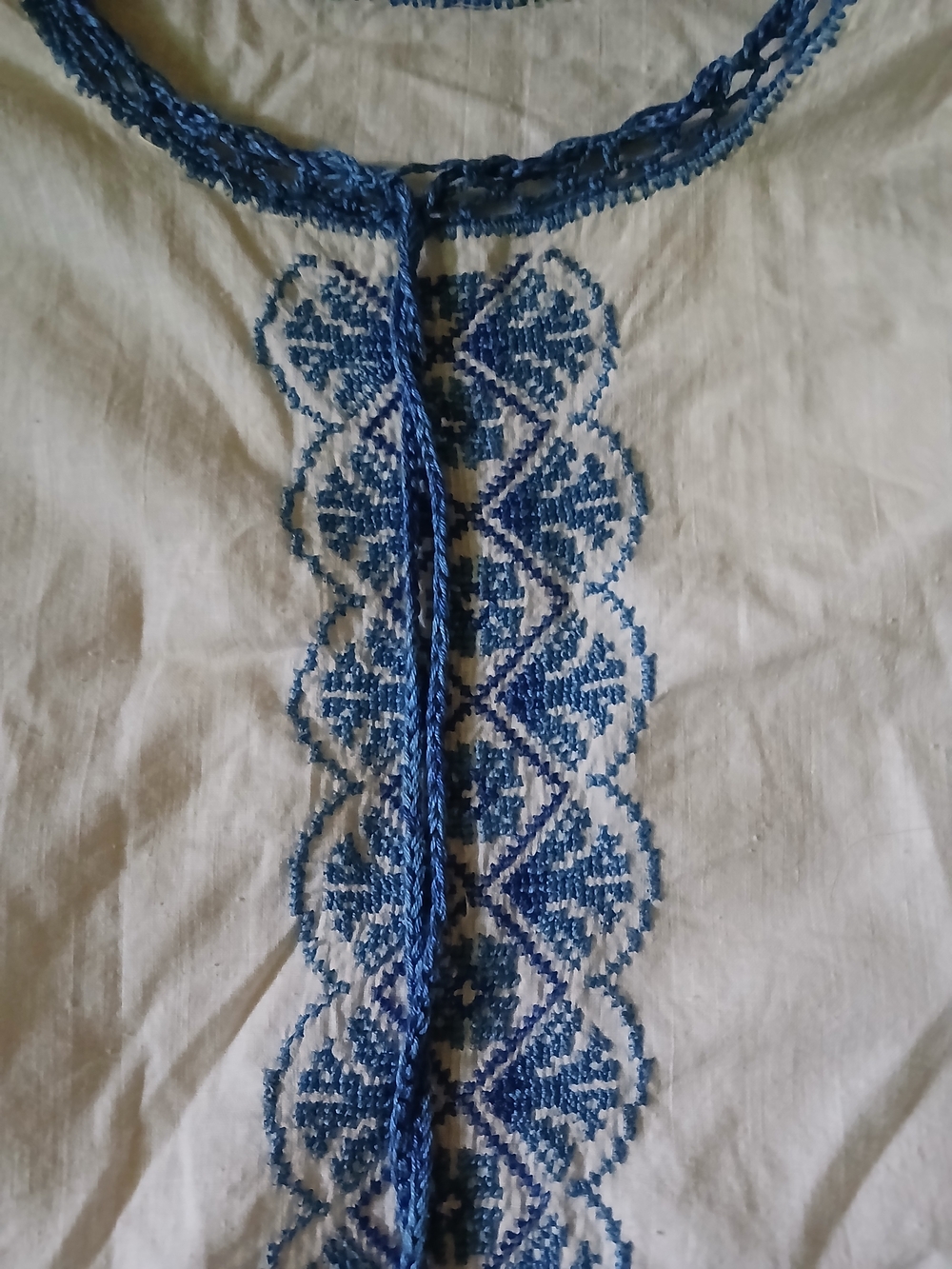 Ukrainian Vyshyvanka  Embroidered Women Size Small - Picture 4 of 9